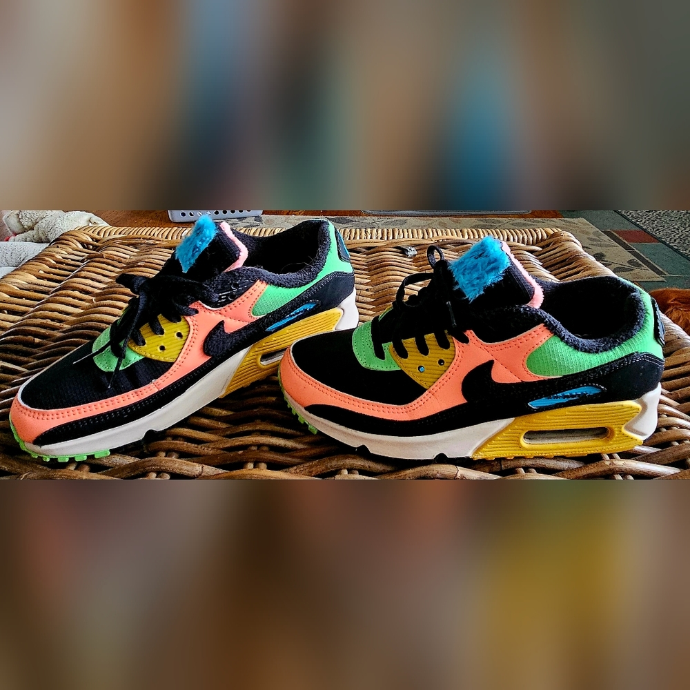 🔥RARE🔥 NIKE AIR MAX 90 Atomic Pink W7.5 Sneakers